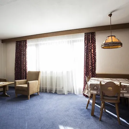 Апартаменти Appartementhaus Solstein