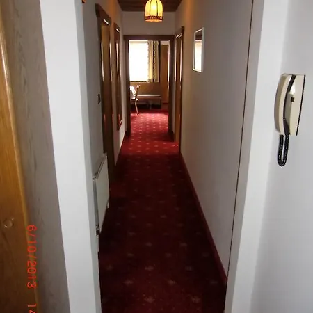 Appartementhaus Solstein Зефельд-ін-Тіроль